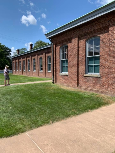 67813635_1320350234790729_2115789821602430976_n